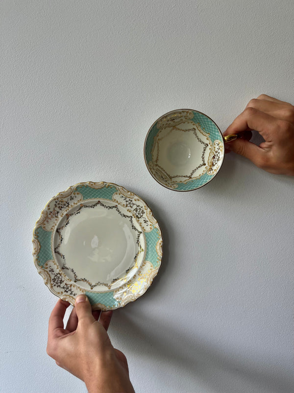 Vintage Hellblau & Gold Kuchenteller & Tassen Set – Geschirr