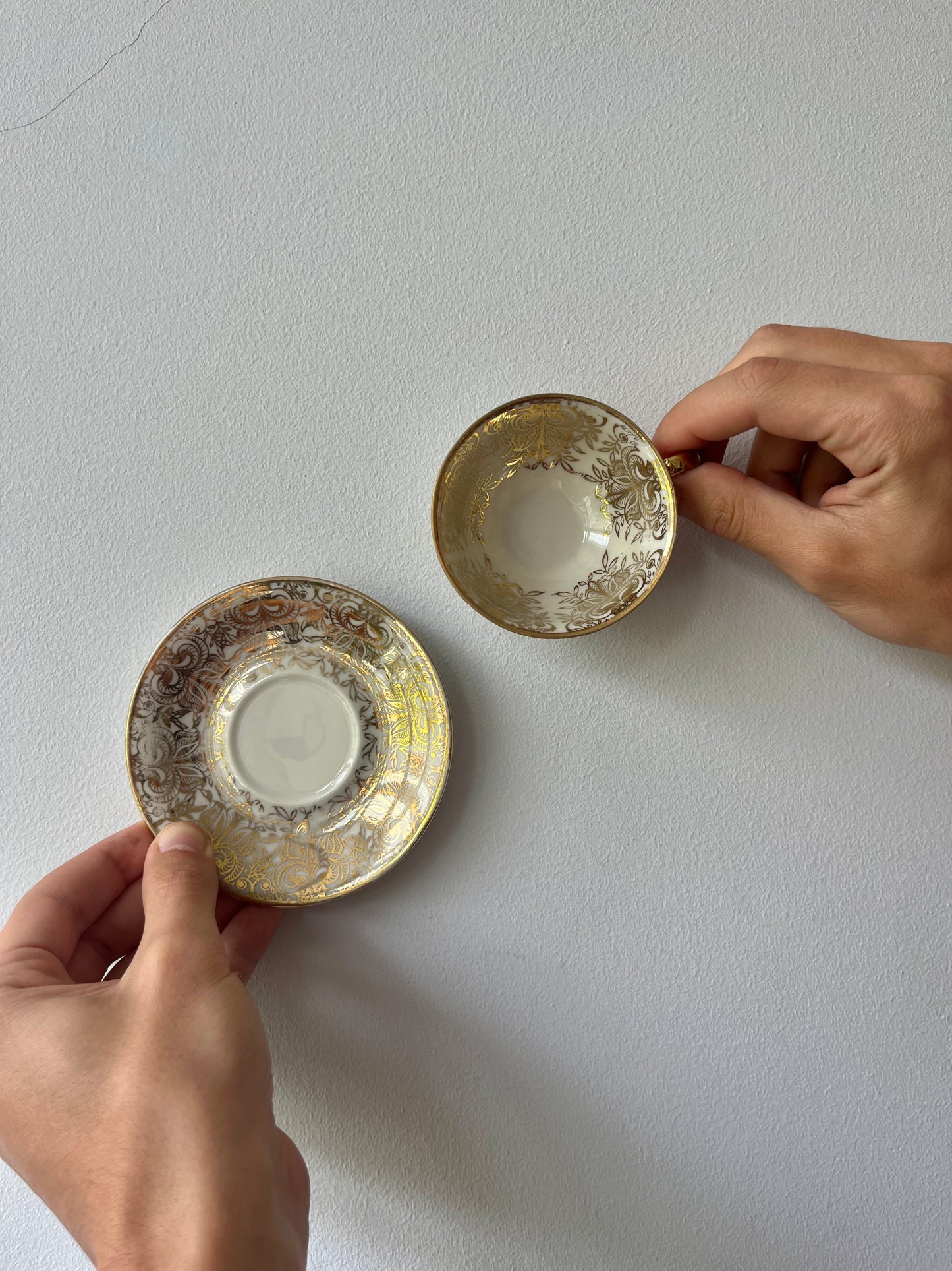 Vintage Espressokopjes Set Goud - Twee Stuks